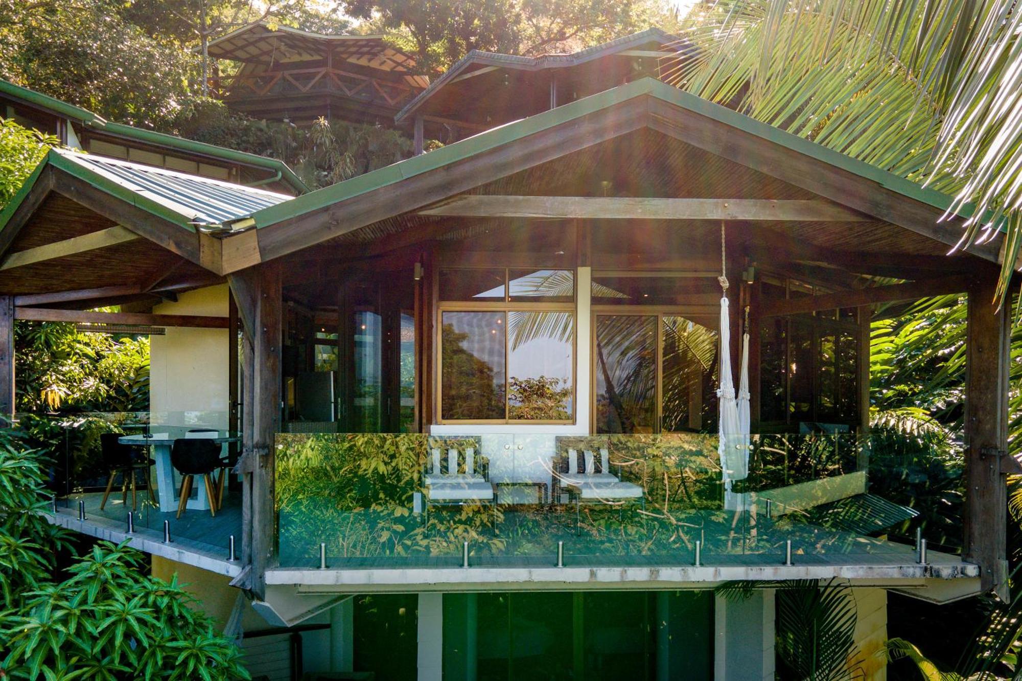 Tulemar Resort